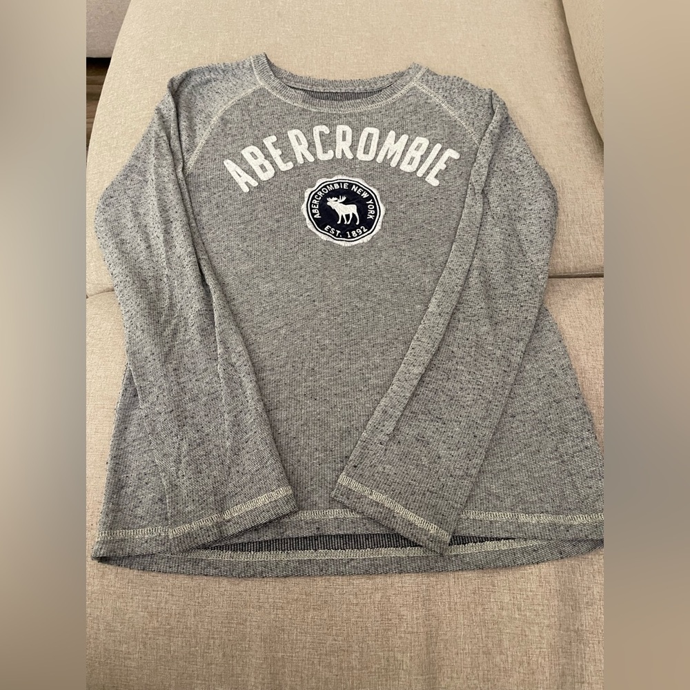 Boy’s A&F long sleeve tee